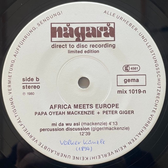 PAPA OYEAH MACKENZIE & PETER GIGER / AFRICA MEETS EUROPE - German Nagara Original