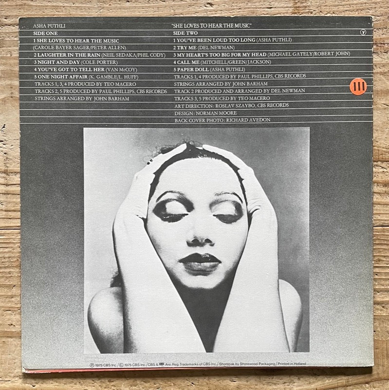 ASHA PUTHLI / SHE LOVES TO HEAR THE MUSIC - Dutch CBS