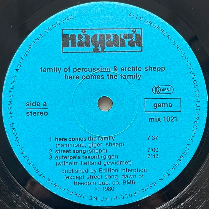 FAMILY OF PERCUSSION & ARCHIE SHEPP / HERE COMES THE FAMILY - German Nagara Original
